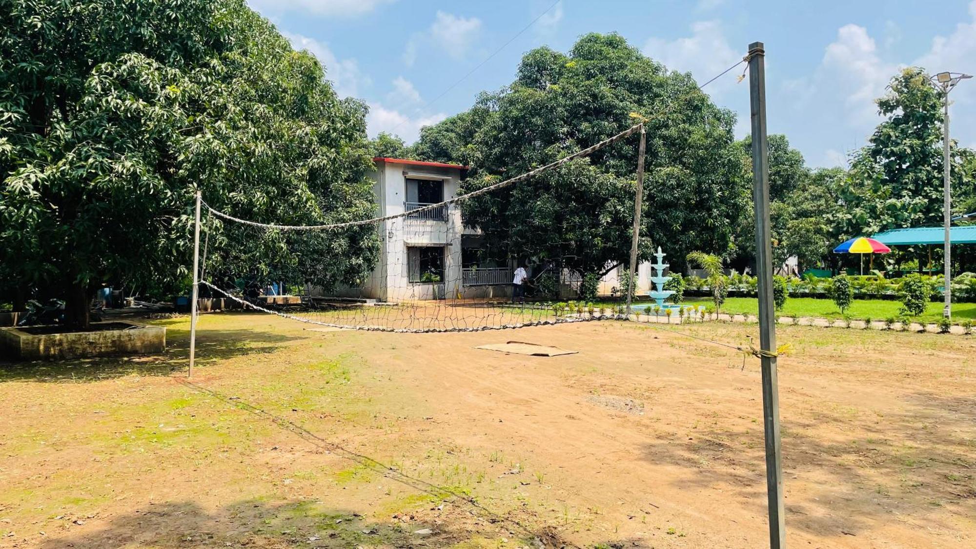 Riverland Farm And Resort Karjat Esterno foto