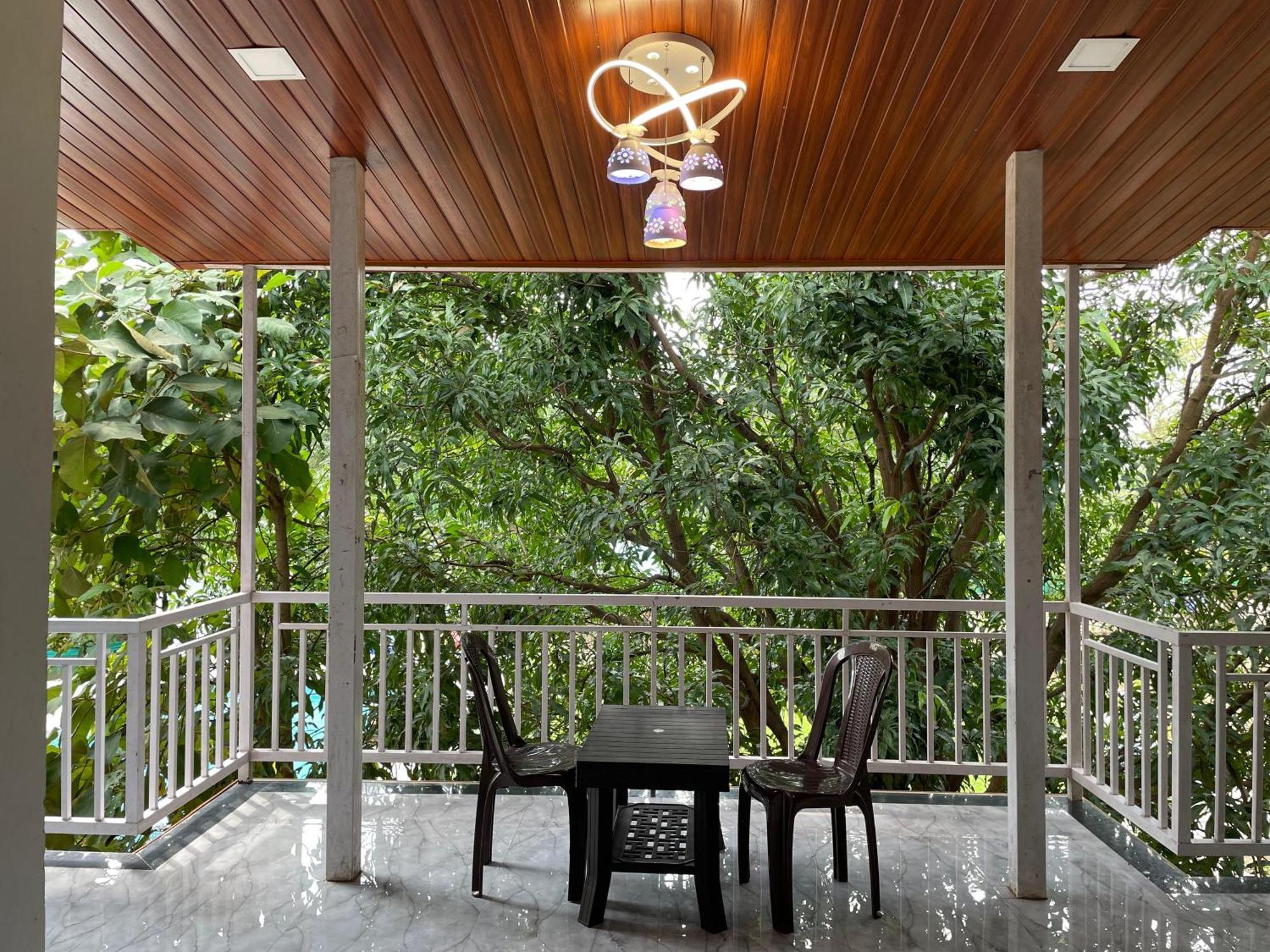 Riverland Farm And Resort Karjat Esterno foto
