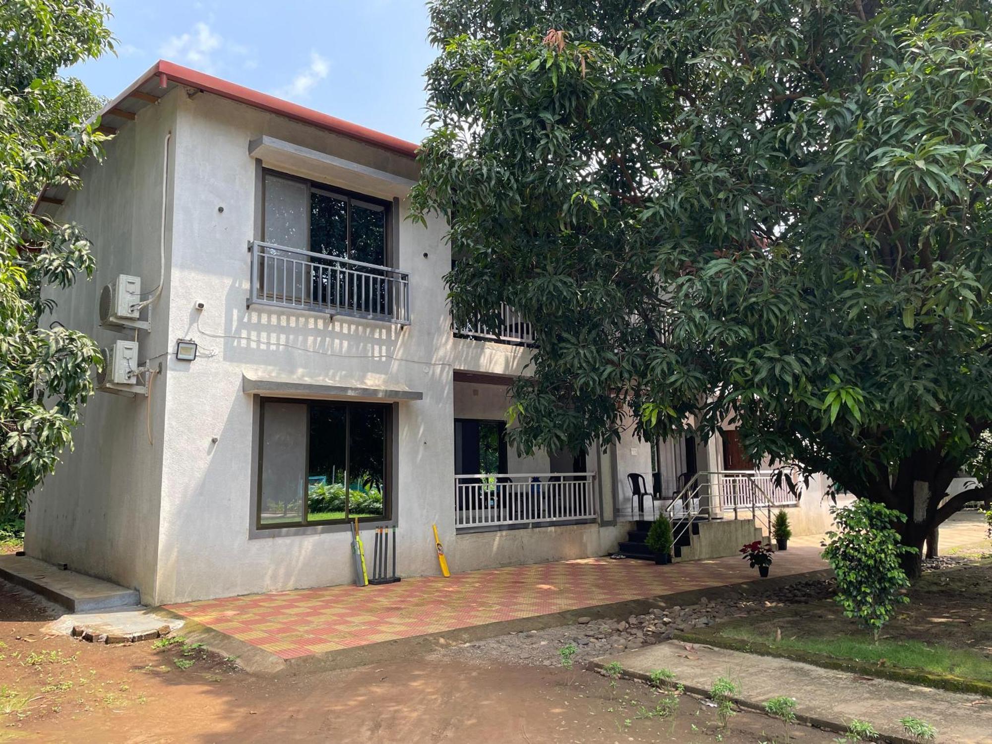 Riverland Farm And Resort Karjat Esterno foto