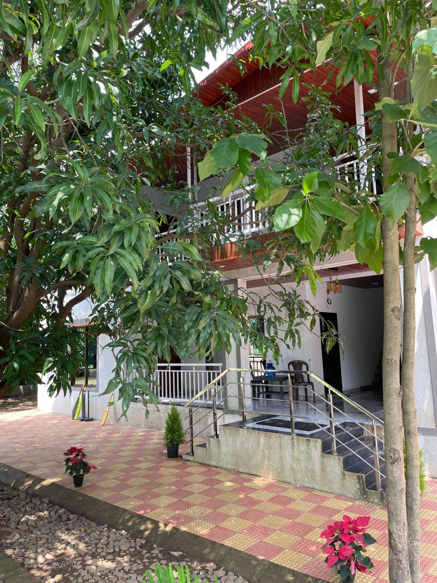 Riverland Farm And Resort Karjat Esterno foto