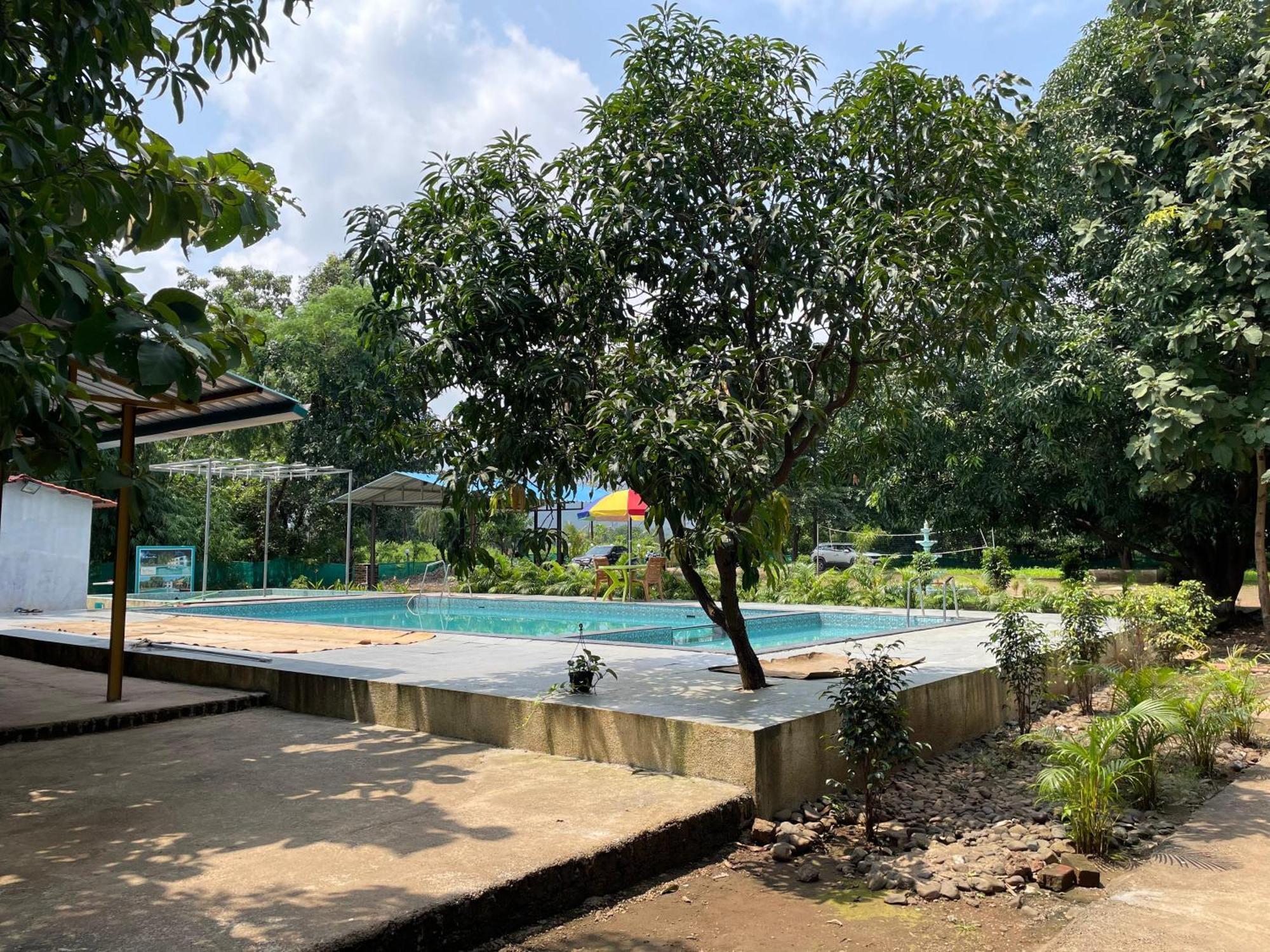 Riverland Farm And Resort Karjat Esterno foto