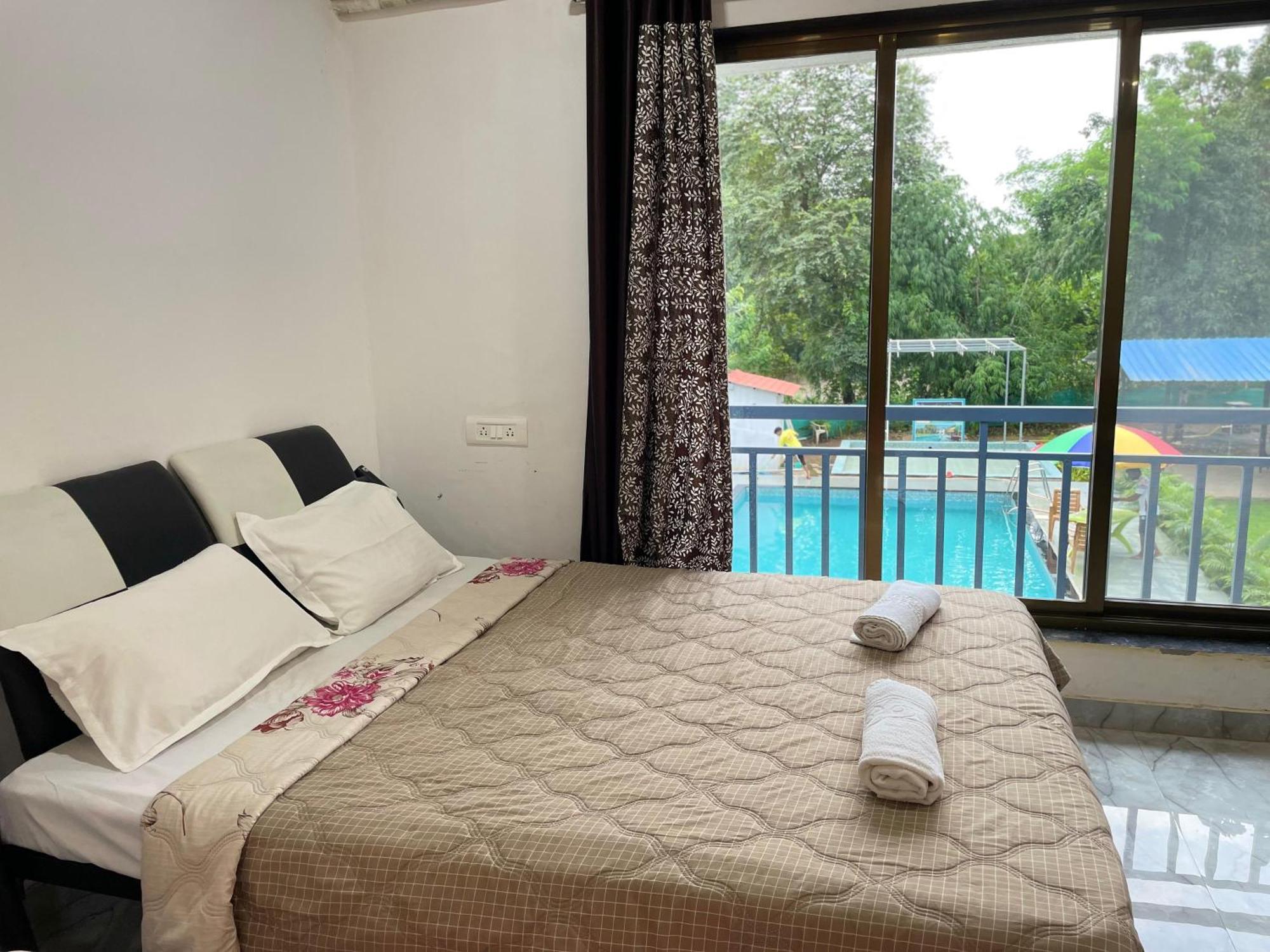 Riverland Farm And Resort Karjat Esterno foto