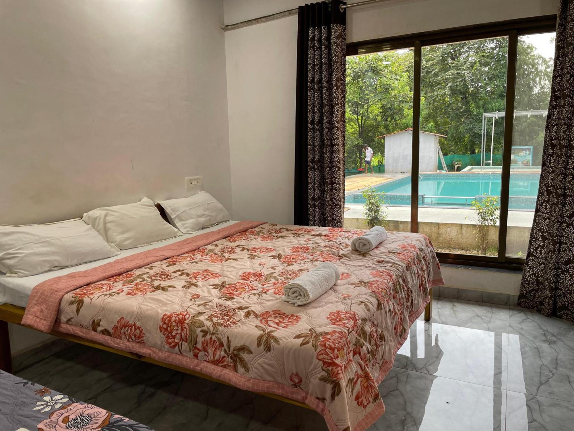 Riverland Farm And Resort Karjat Esterno foto