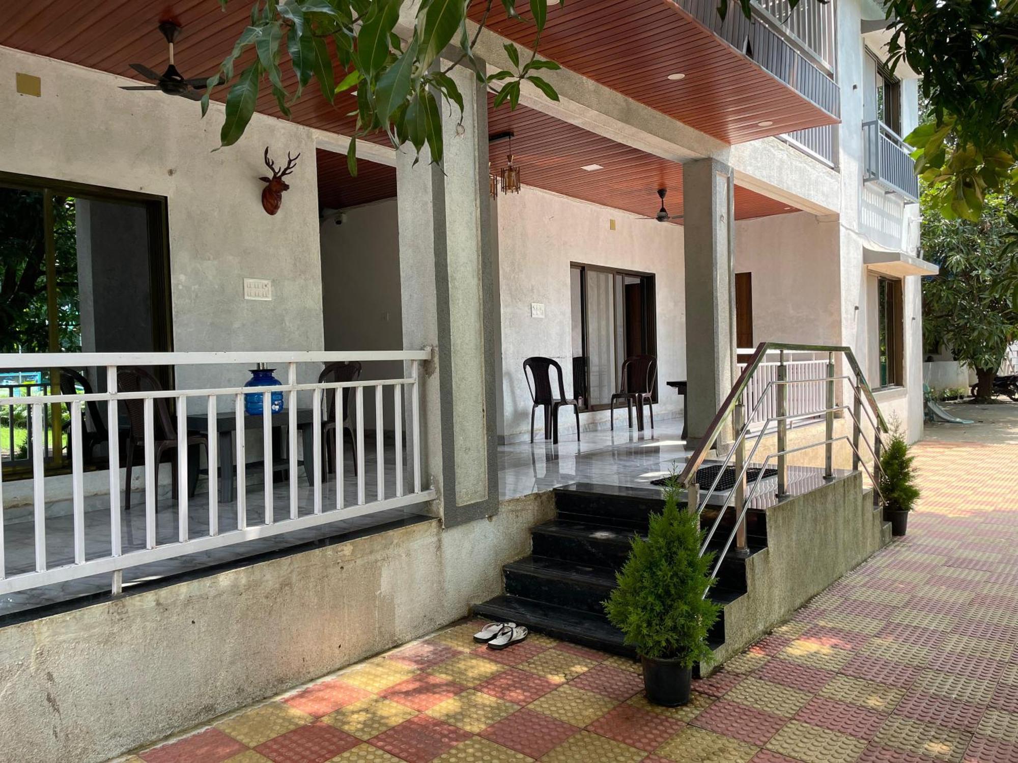 Riverland Farm And Resort Karjat Esterno foto