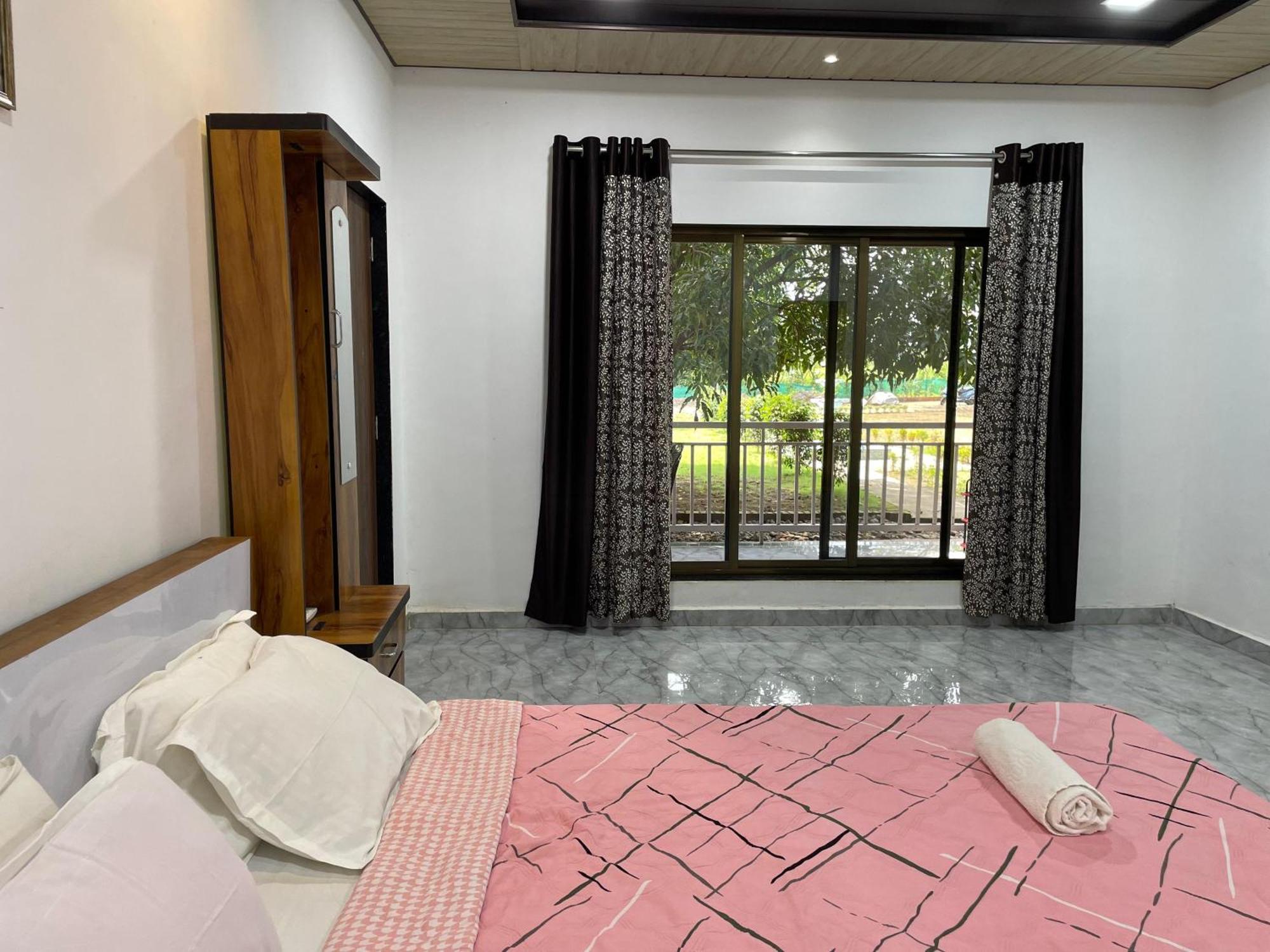 Riverland Farm And Resort Karjat Esterno foto
