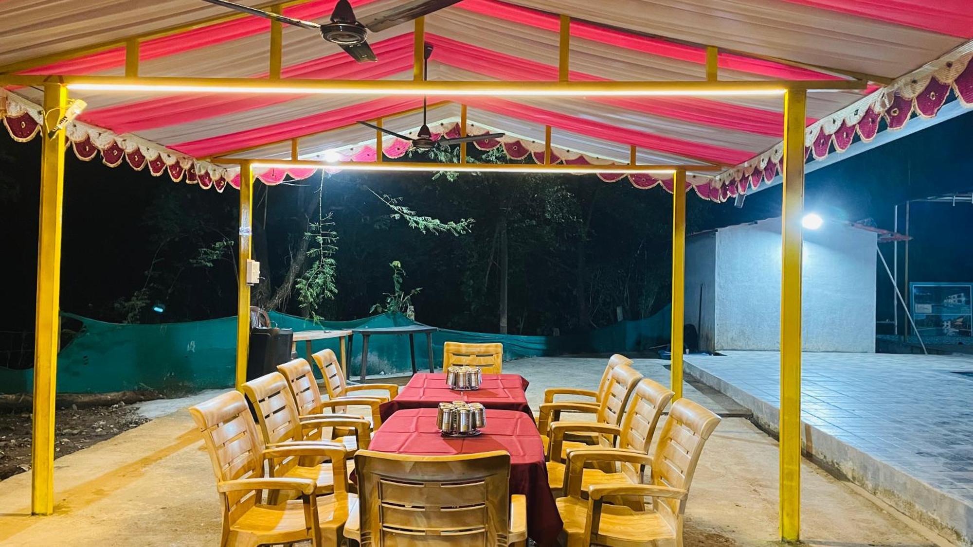 Riverland Farm And Resort Karjat Esterno foto