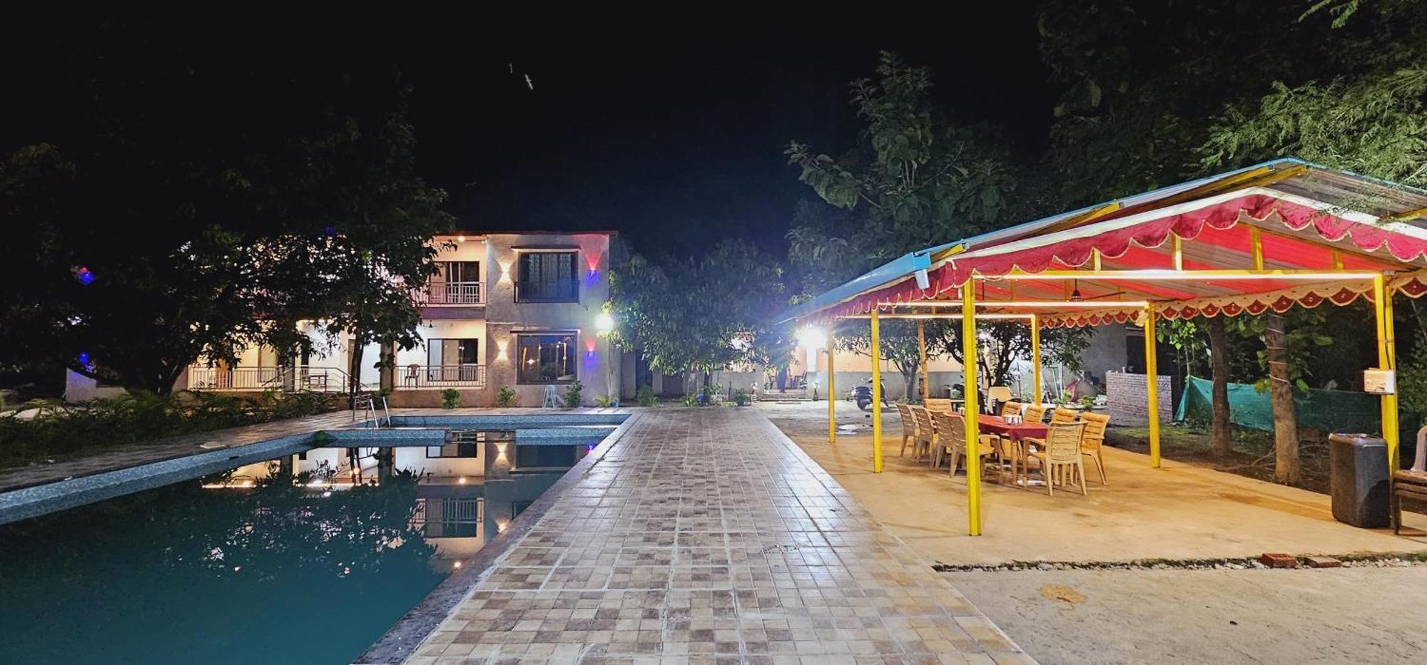 Riverland Farm And Resort Karjat Esterno foto